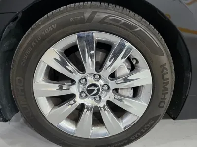 Hyundai Equus