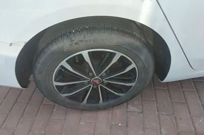 Roewe i5