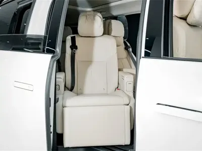Li Auto Li MEGA