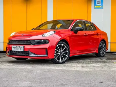 Lynk & Co 03