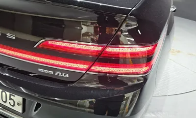 Genesis G90