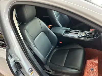 Jaguar XFL