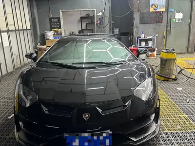 Lamborghini Aventador