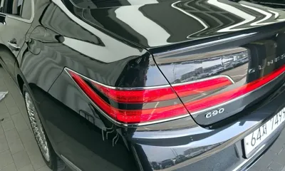 Genesis G90