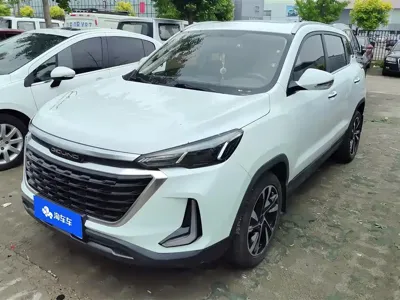 BAIC X3