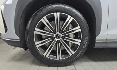 BYD Sealion 7