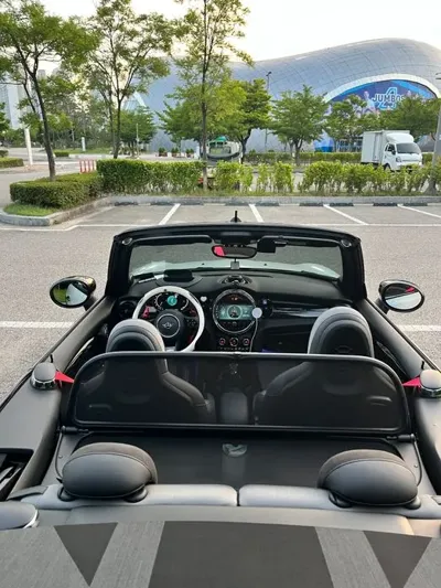 MINI Cooper Convertible