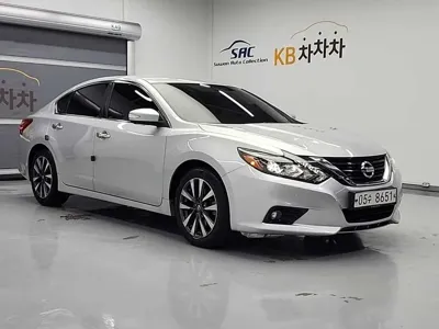 Nissan Altima