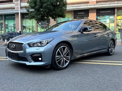 Infiniti Q50L