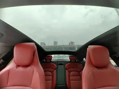 Porsche Taycan