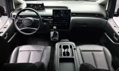 Hyundai Staria