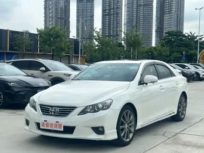 Toyota Reiz