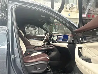 Geely Xingyue L