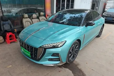 Hongqi H6