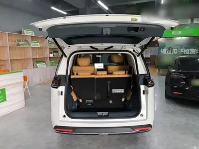 GAC Motor 传祺E8 PHEV