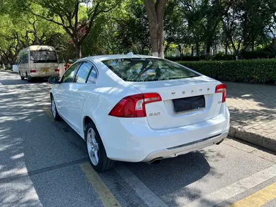 Volvo S60 (Import)