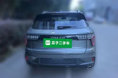 Lynk & Co 01 EM-P
