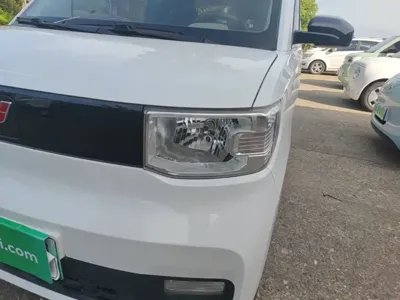 Wuling MINIEV