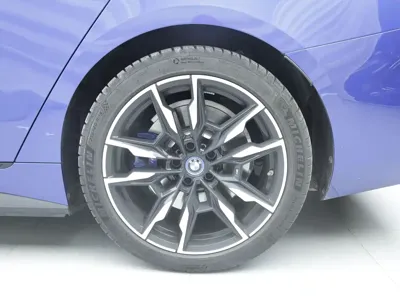 BMW 宝马i4 M