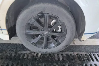 BYD e2