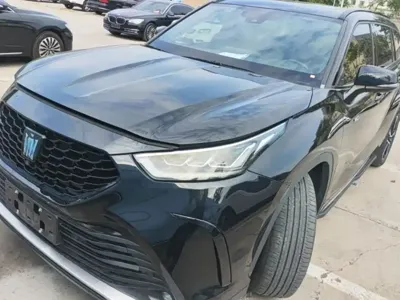 Toyota Crown Kluger