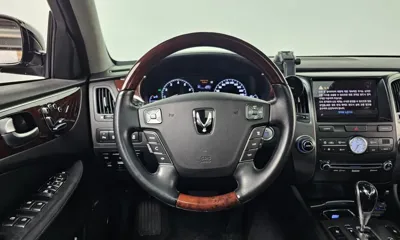 Hyundai Equus