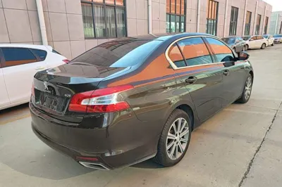 Peugeot 408