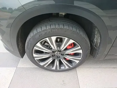 Nio ES8