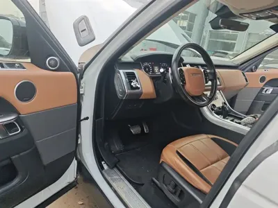 Land Rover Sport