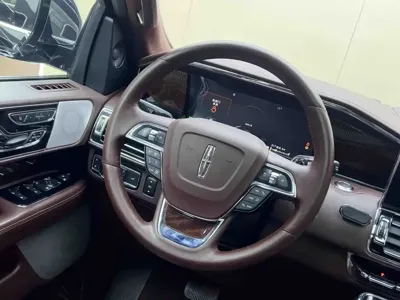 Lincoln Navigator