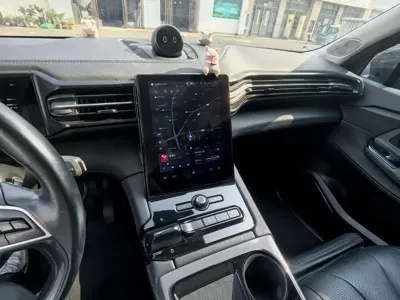 Nio ES8