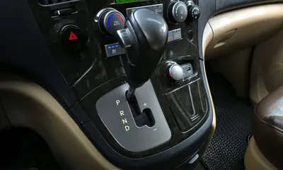 Hyundai Starex