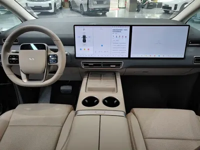 Li Auto Li MEGA