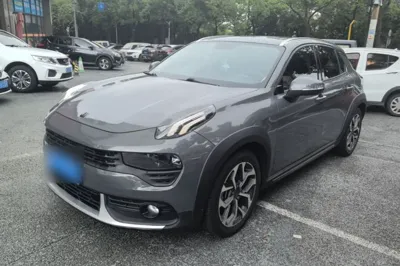 Lynk & Co 02