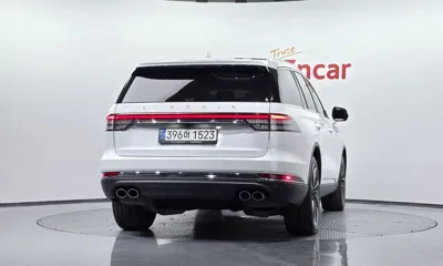 Lincoln Aviator