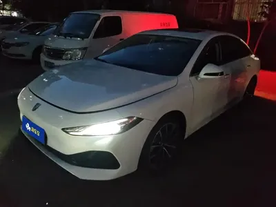 Roewe D7