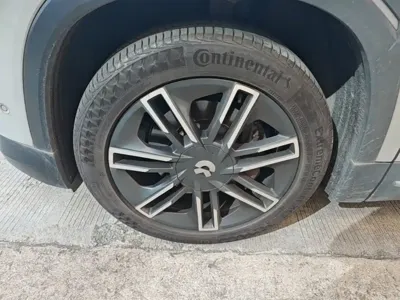 Nio EC6
