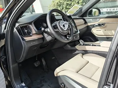 Volvo XC90 PHEV