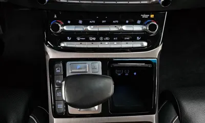 Genesis EQ900
