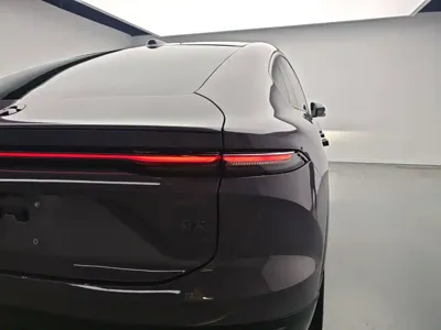 Nio EC6