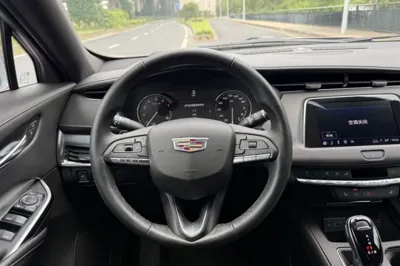 Cadillac XT4