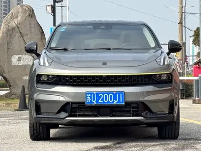 Lynk & Co 05