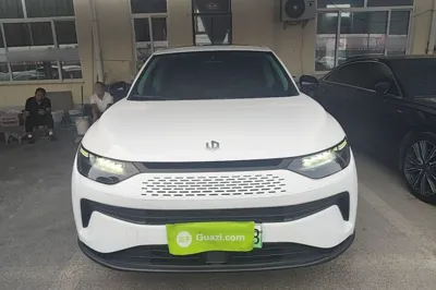 Leapmotor C11