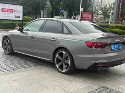 Audi S4
