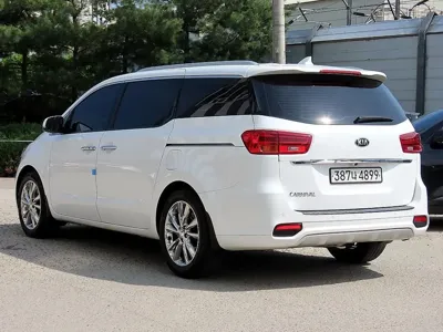 Kia Canival