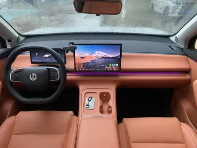 Leapmotor C10