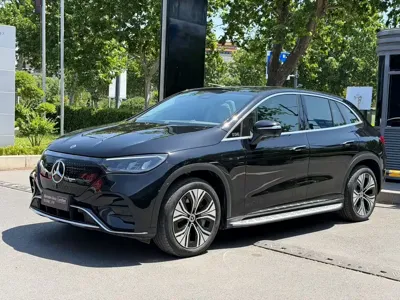 Mercedes-Benz EQE SUV