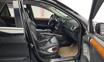 Mercedes-Benz M-Class