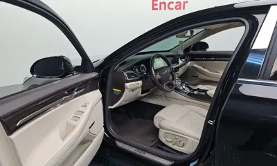 Genesis EQ900