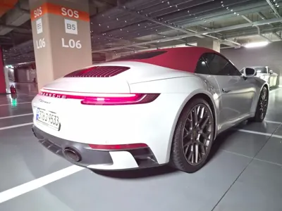 Porsche 911